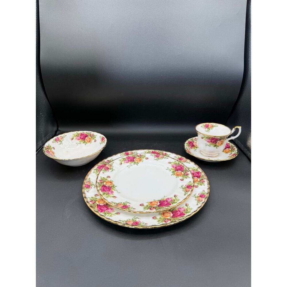 Royal Albert Old Country Roses Complete 5pc Dinner Service Set